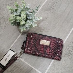 Nine West wristlet